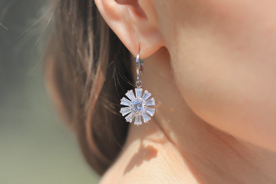 Woman's earring